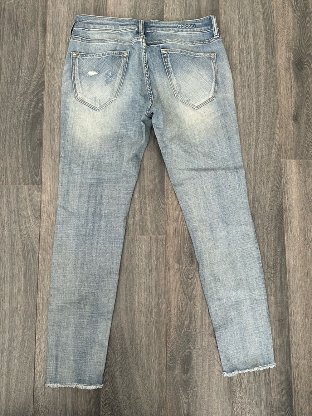 EUC Women’s Vigoss Distressed Light Blue Premium Denim Skinny Jeans Raw Hem 28 - Picture 4 of 14